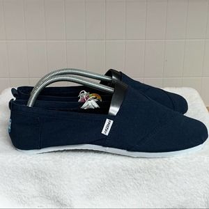 NWT MENS FRISKY CLOTH SLIP ON CASUAL SHOES NAVY SIZE 11